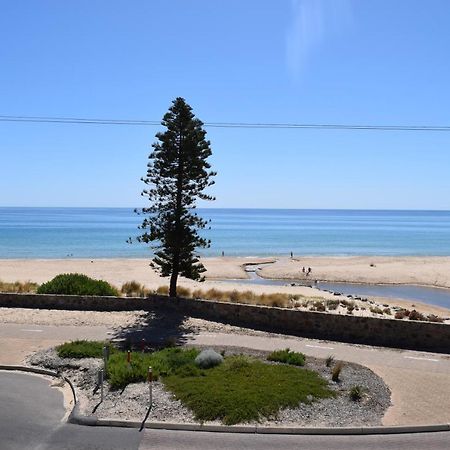 Christies Seahorse Holiday Townhouses Port Noarlunga Bagian luar foto