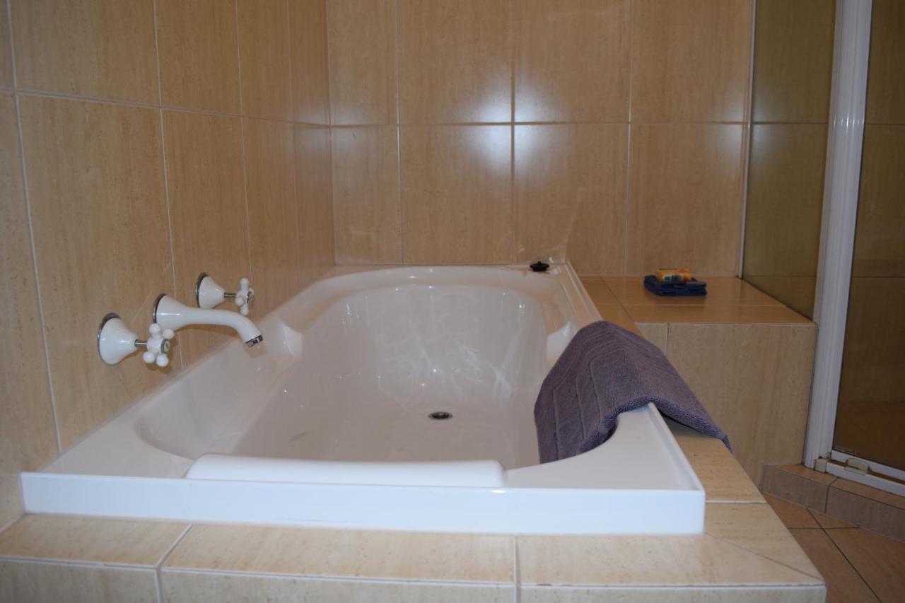 Christies Seahorse Holiday Townhouses Port Noarlunga Bagian luar foto
